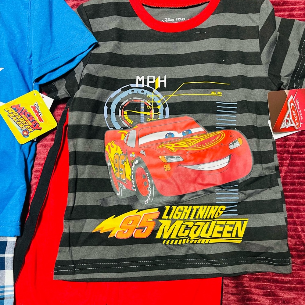 Disney Boys Size 4T Set of 2 outfits NEW - Picture 6 of 6